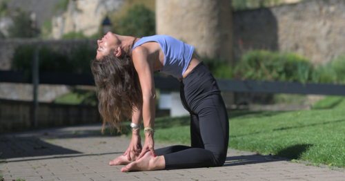 Large nathalie ustrasana